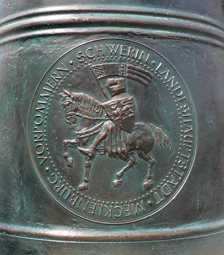 Bertha Klingberg: Wappenrelief